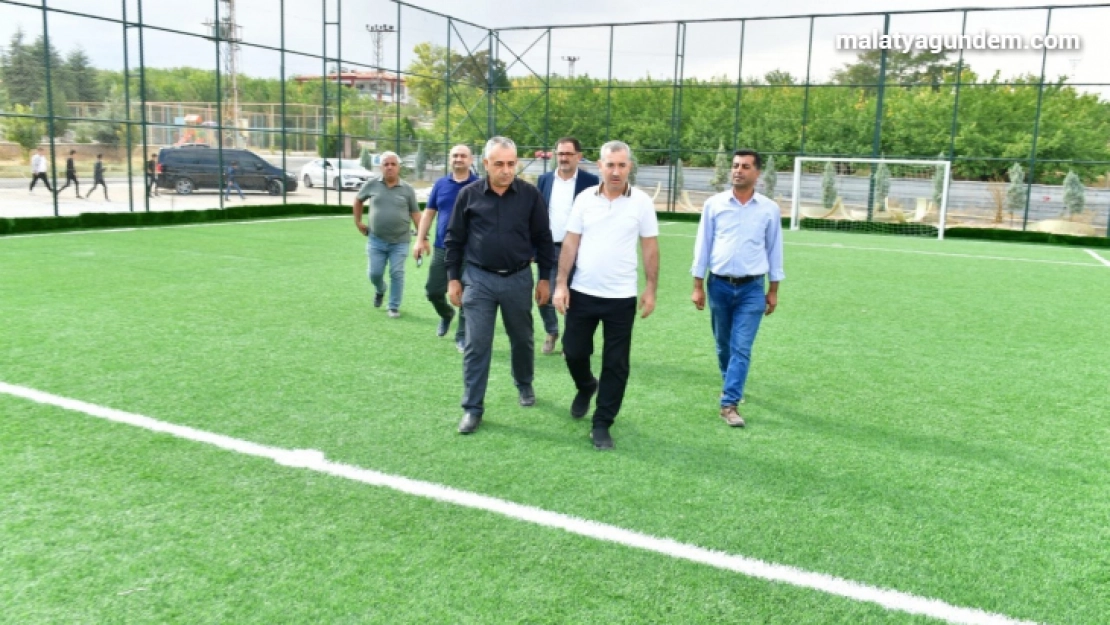 Yeşilyurt'ta öğrencilerin istediği halı saha tamamlandı