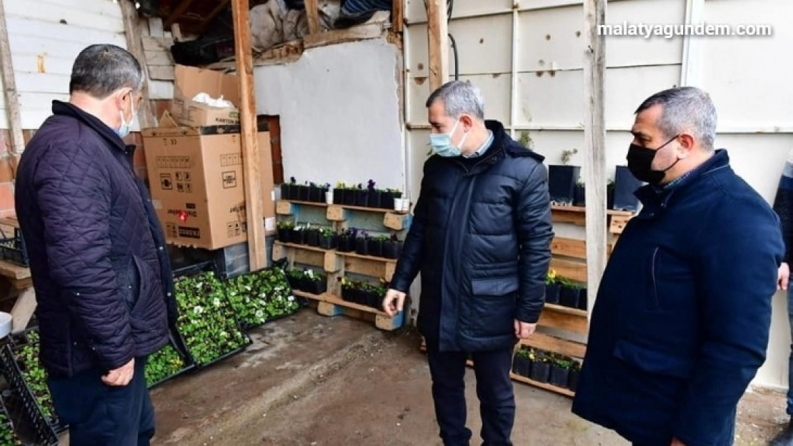 Yeşilyurt'te 2021 yılında 200 bin sebze ve meyve fidanı dağıtılacak