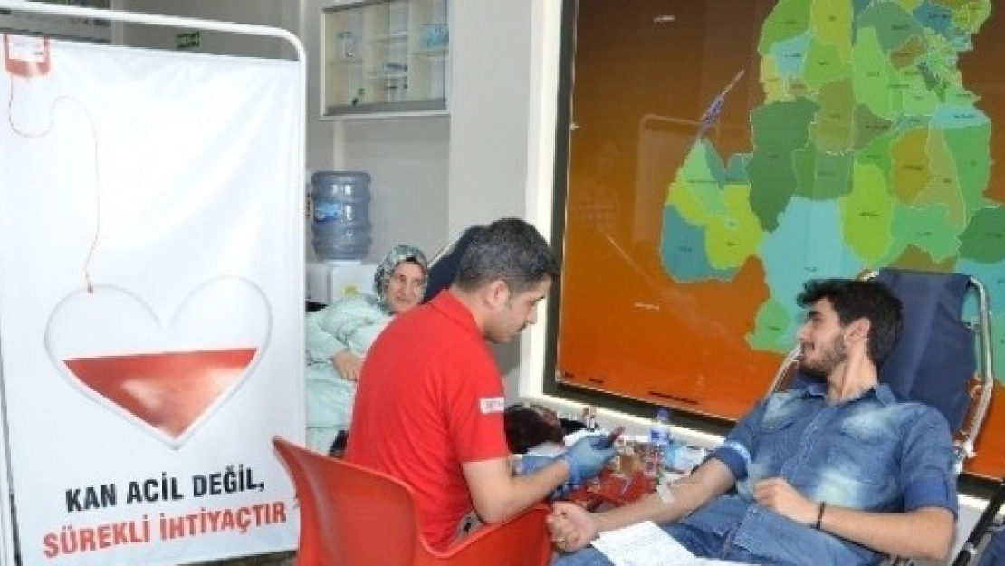 Yeşilyurt Belediye Personeli Kan Bağışında Bulundu