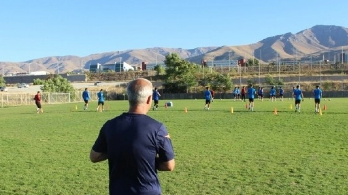 Yeşilyurt Belediyespor Tur Peşinde