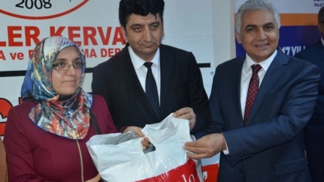 Yetim Çocukları Sevindirdiler