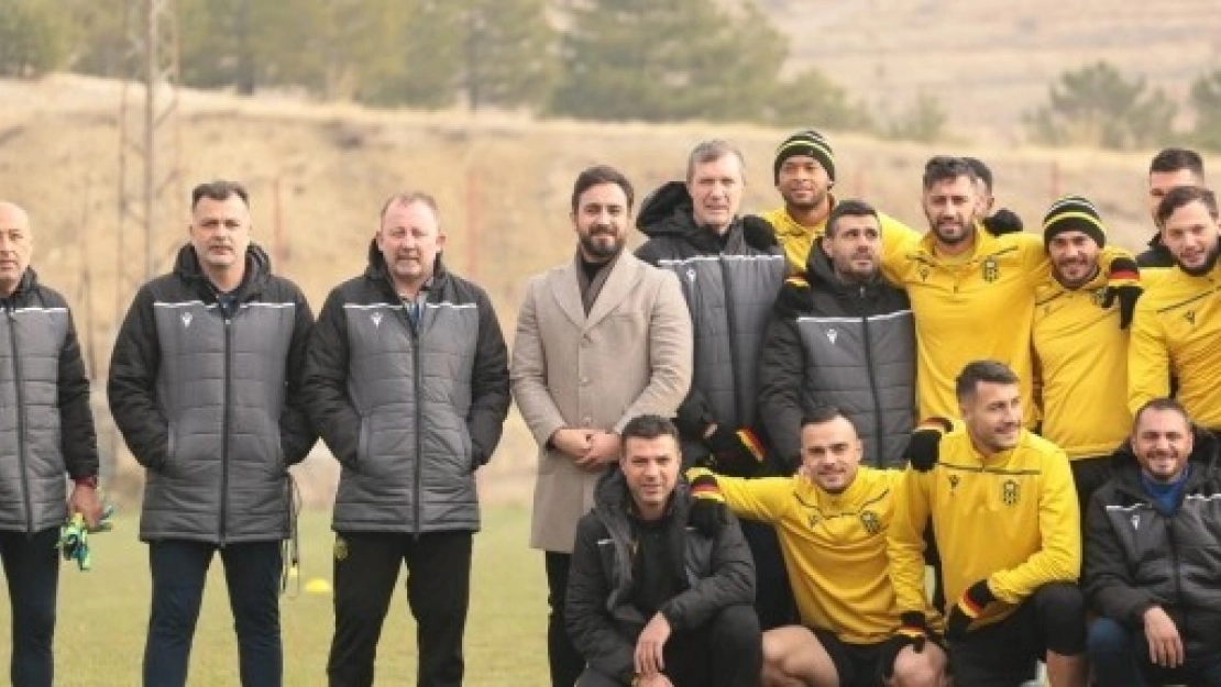 YMS'da İstifa