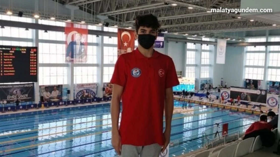 Yüzme milli takımına seçilen Gelirli'nin hedefi büyük