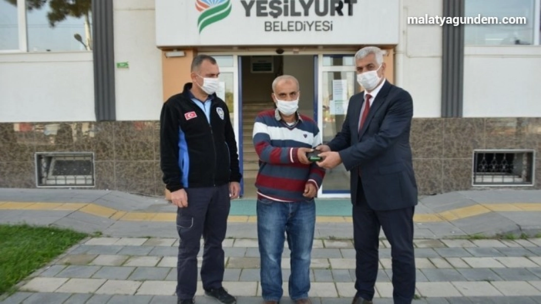 Zabıtalardan örnek davranış