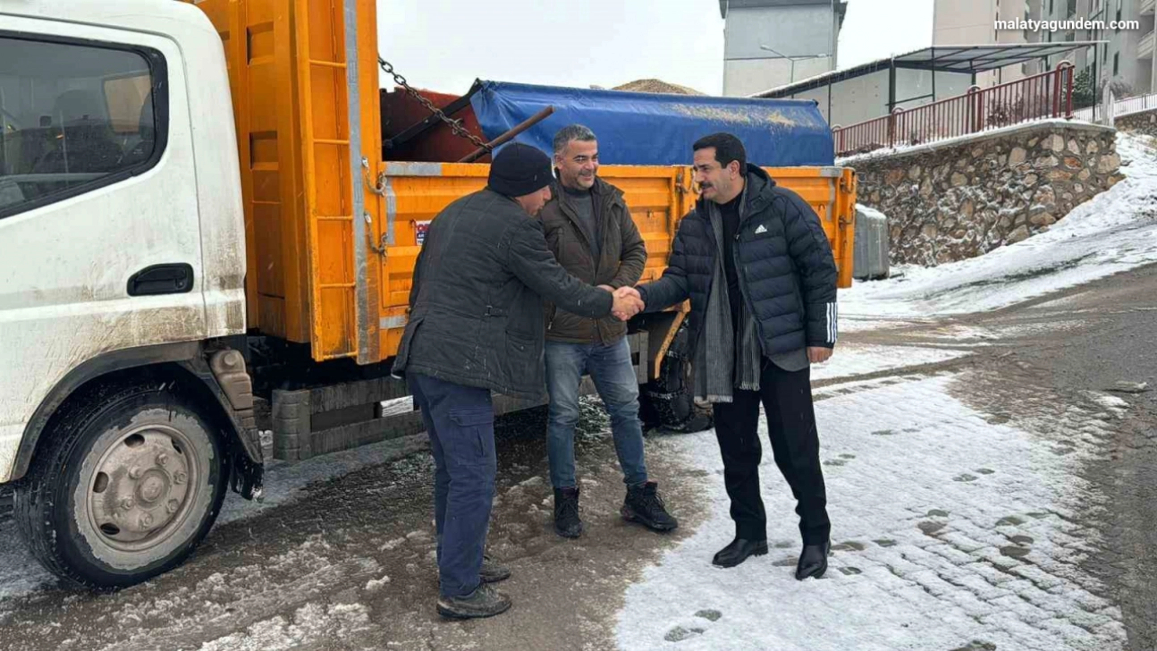 Başkan Taşkın, karla mücadele çalışmalarını sahada inceledi