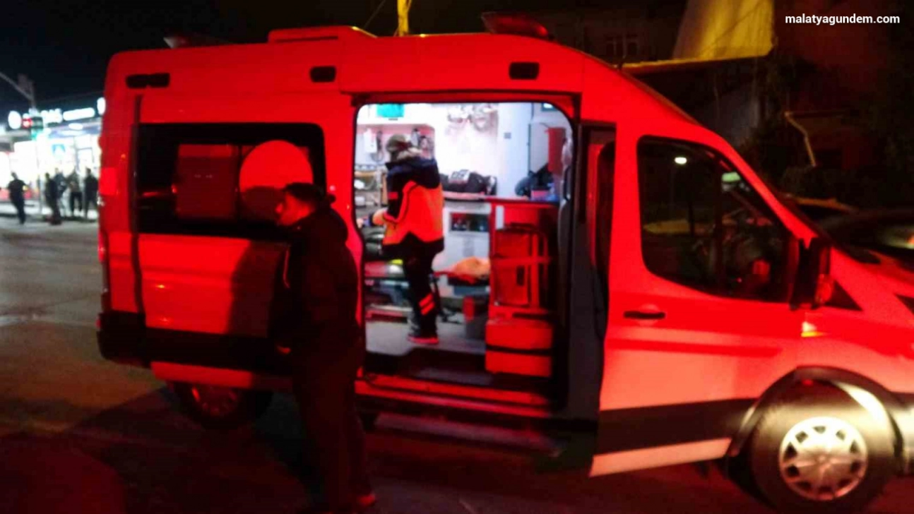 Malatya'da 'dur' ihtarına uymayan motosikletli kaza yaptı