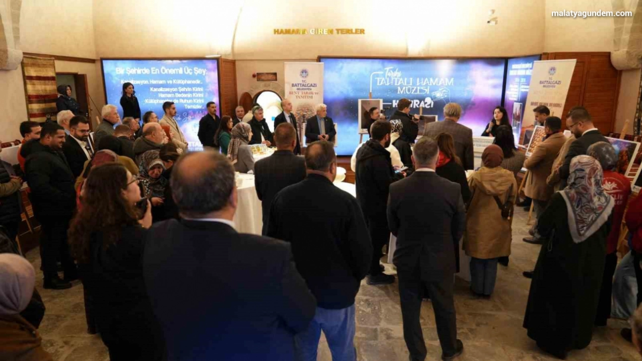 Tahtalı Hamam Müzesi'nde 'Bir Kent, Bir Tarih, Bir Kadraj' fotoğraf sergisi açıldı
