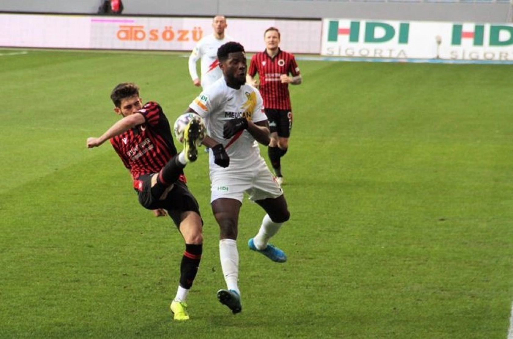 Gençlerbirliği Maçından Karaler