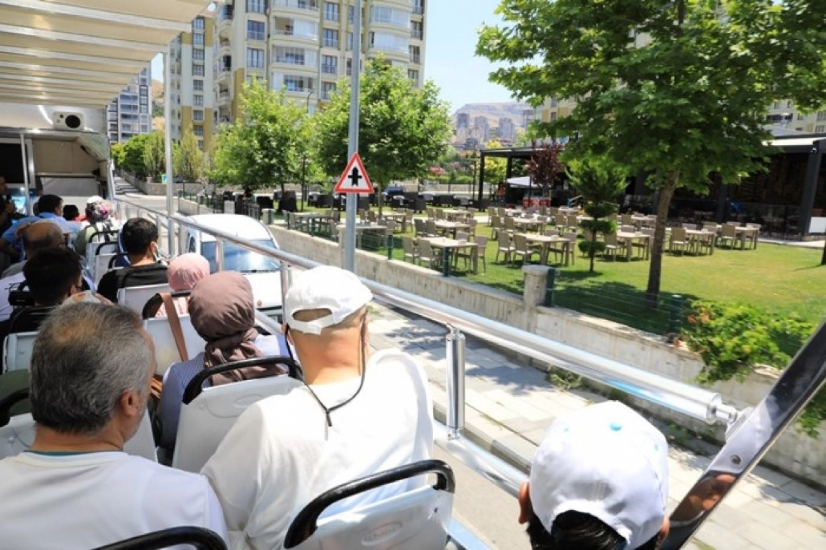 Basın Mensupları Battalgazi'deki Yatırımları Gezdi