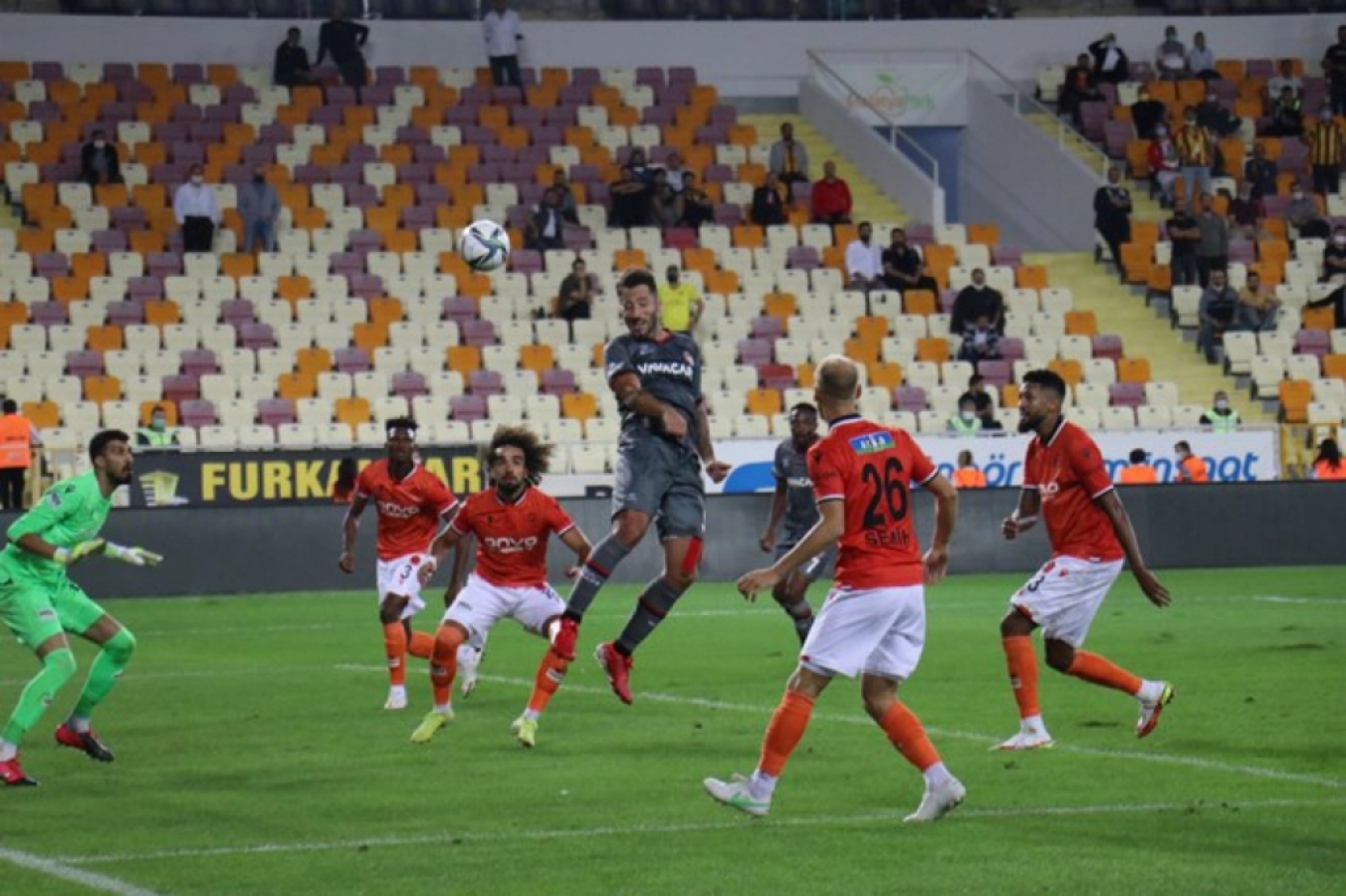 Fatih Karagümrük Karşılaşmasından Kareler