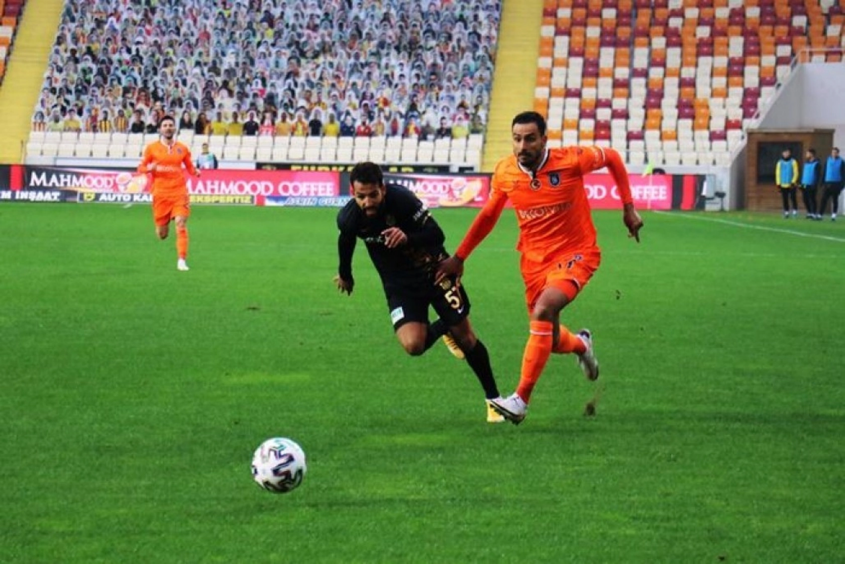 Yeni Malatyaspor-Başakşehir Karşılaşmasından Kareler