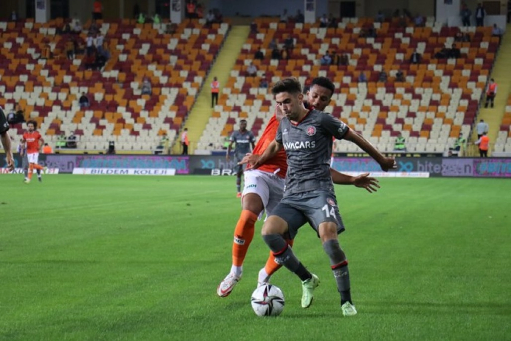 Fatih Karagümrük Karşılaşmasından Kareler