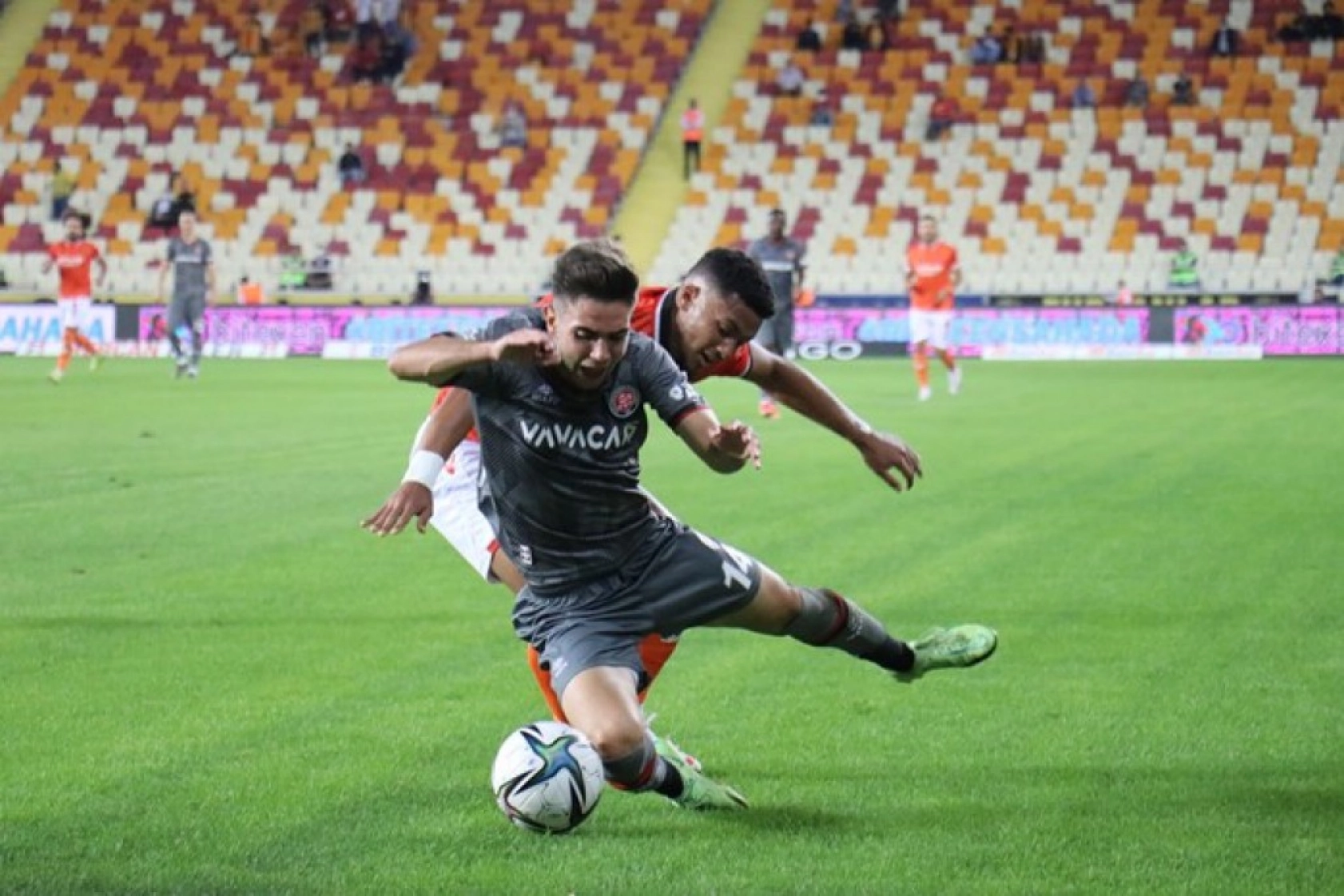 Fatih Karagümrük Karşılaşmasından Kareler