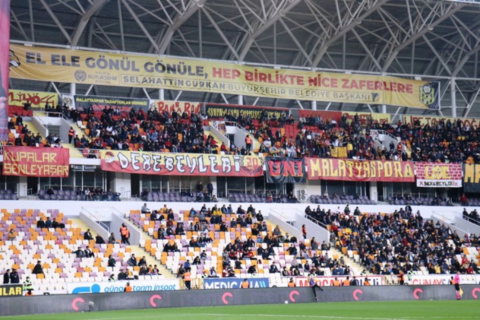 Medipol Başakşehir Maçından Kareler