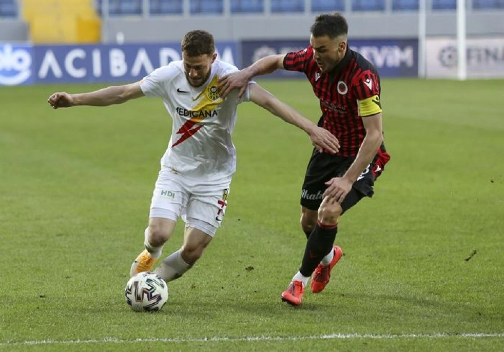 Gençlerbirliği Maçından Karaler