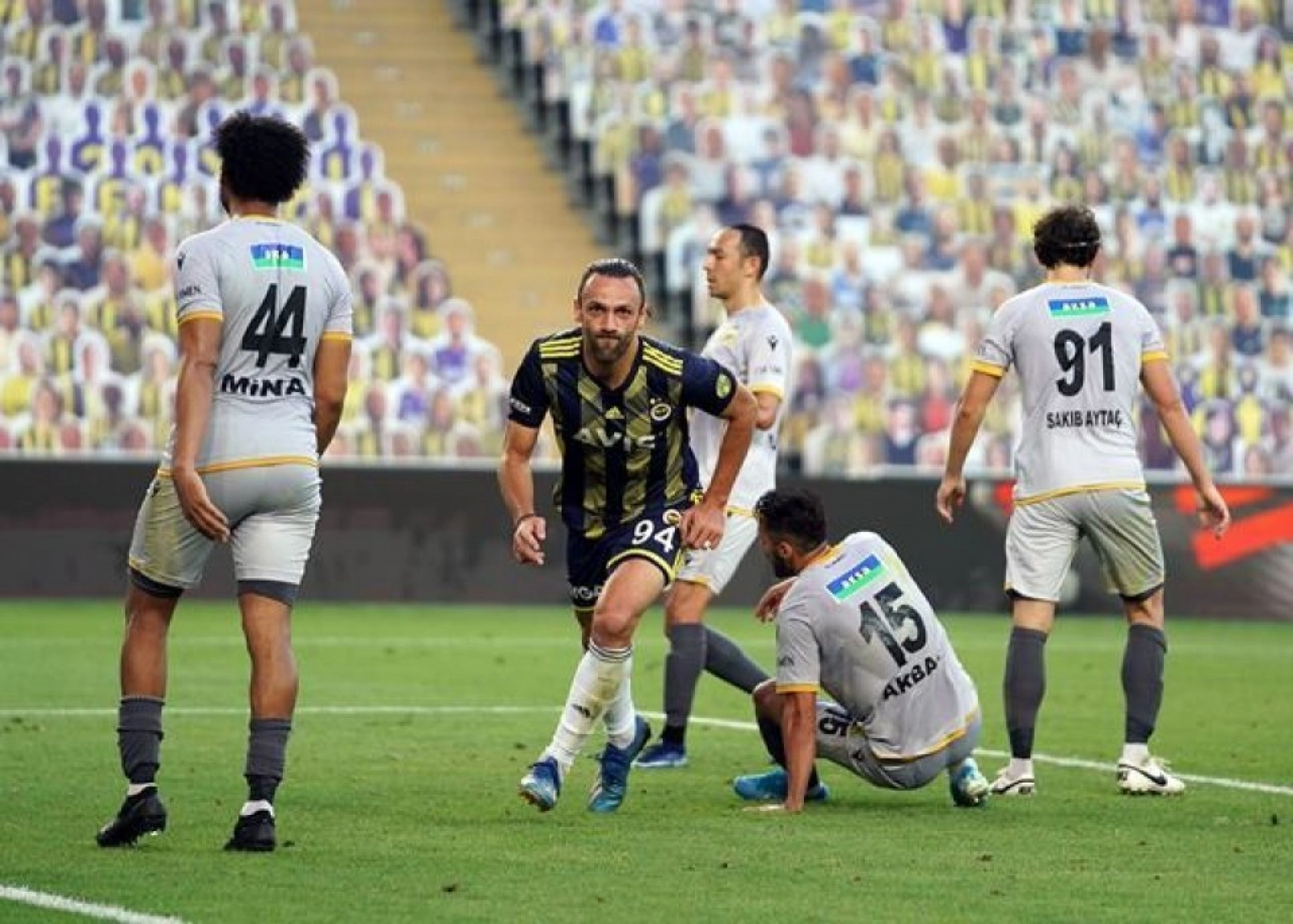 Fenerbahçe Karşılaşmasından Kareler