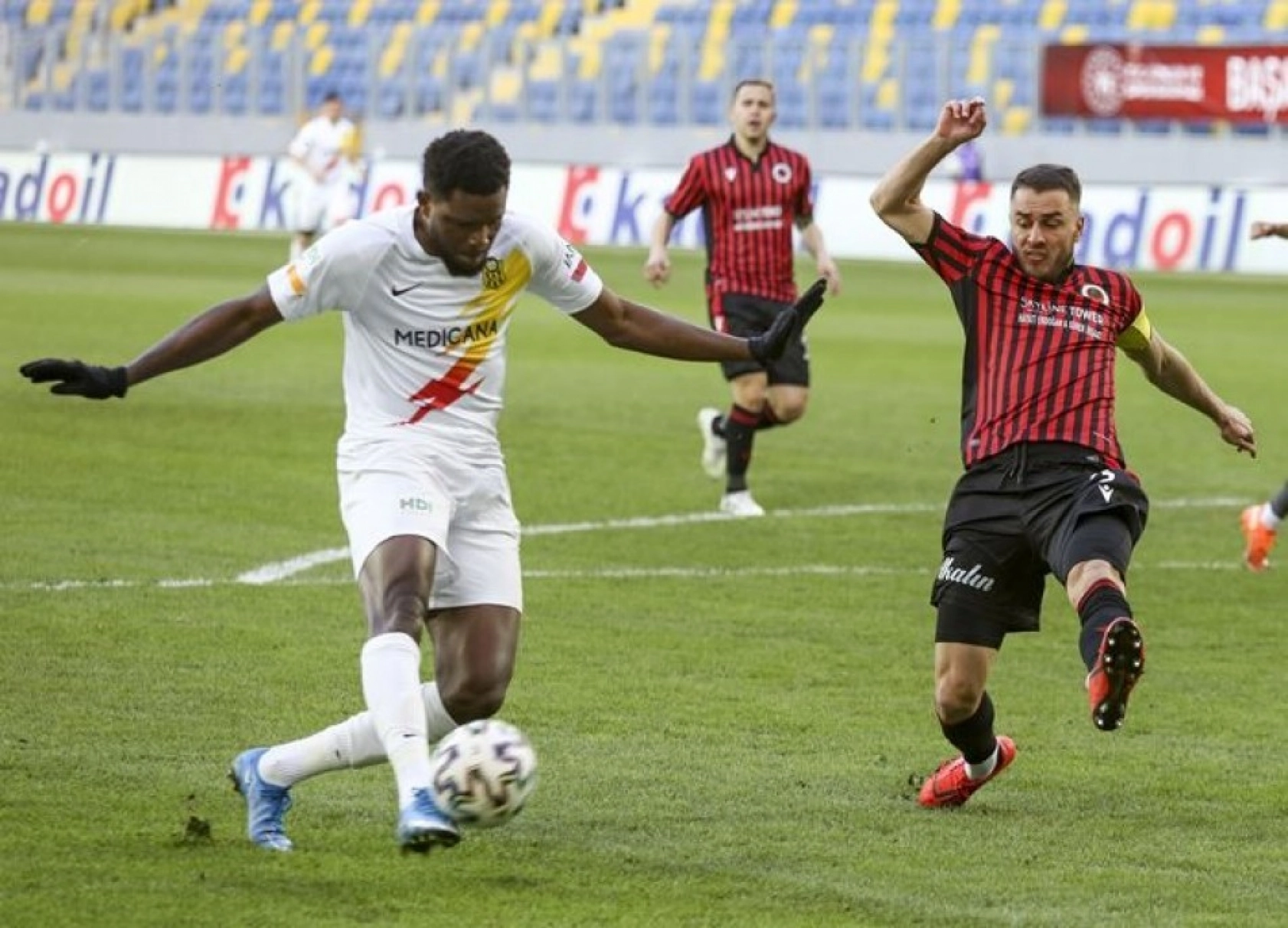 Gençlerbirliği Maçından Karaler