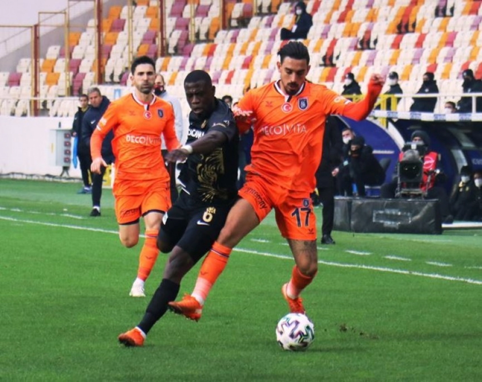 Yeni Malatyaspor-Başakşehir Karşılaşmasından Kareler