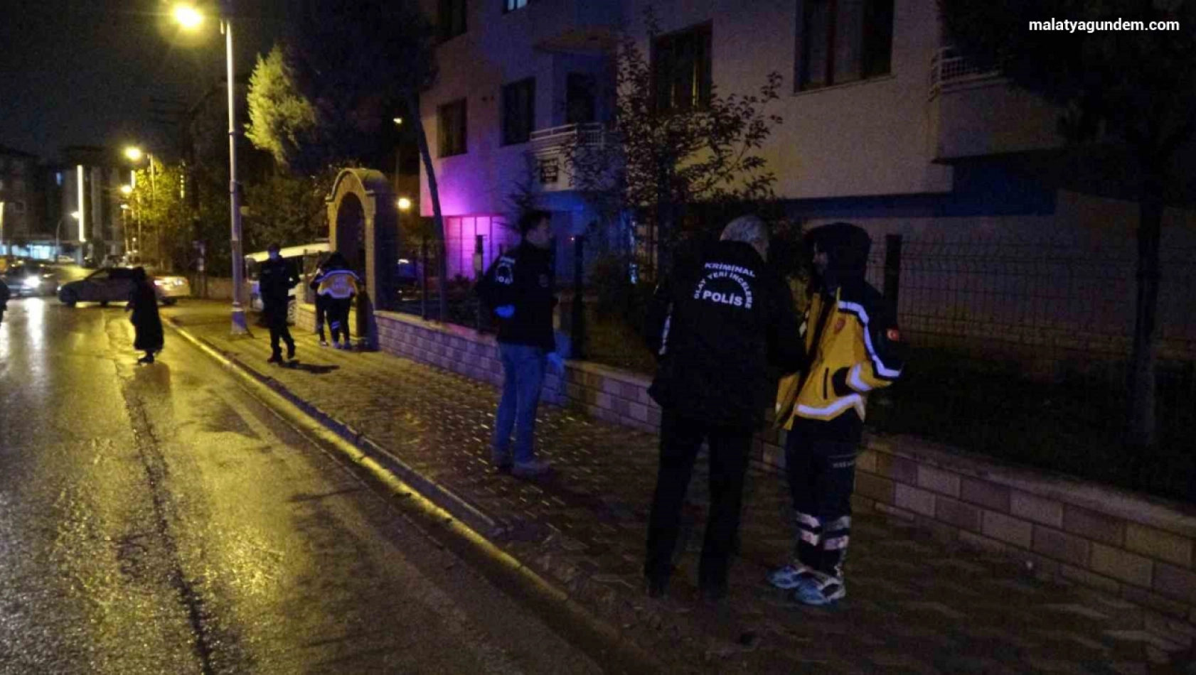 Evden gelen kötü koku acı gerçeği ortaya çıkardı: Yaşlı adam ölü bulundu