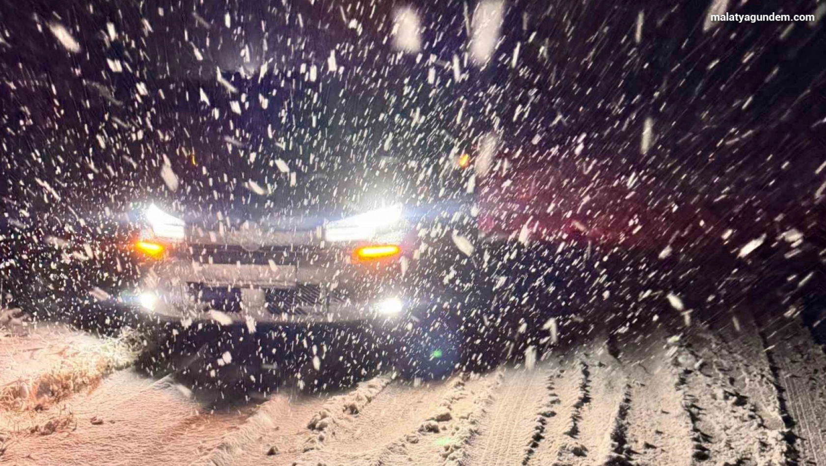 Yağış sonrası mahsur kalan 33 kişi kurtarıldı