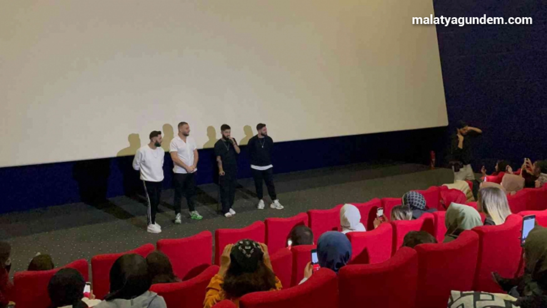 'Sevmedim Deme' filminin Malatya'da galası yapıldı