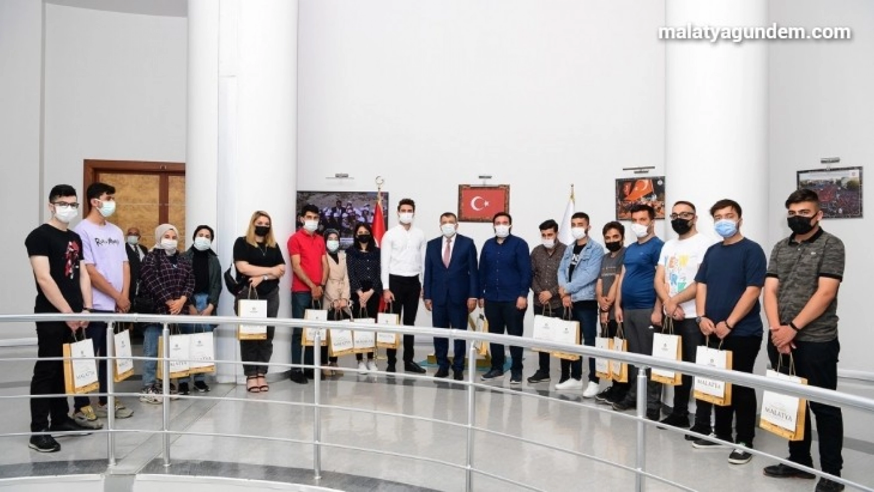 AK Gençlik'ten Başkan Gürkan'a ziyaret