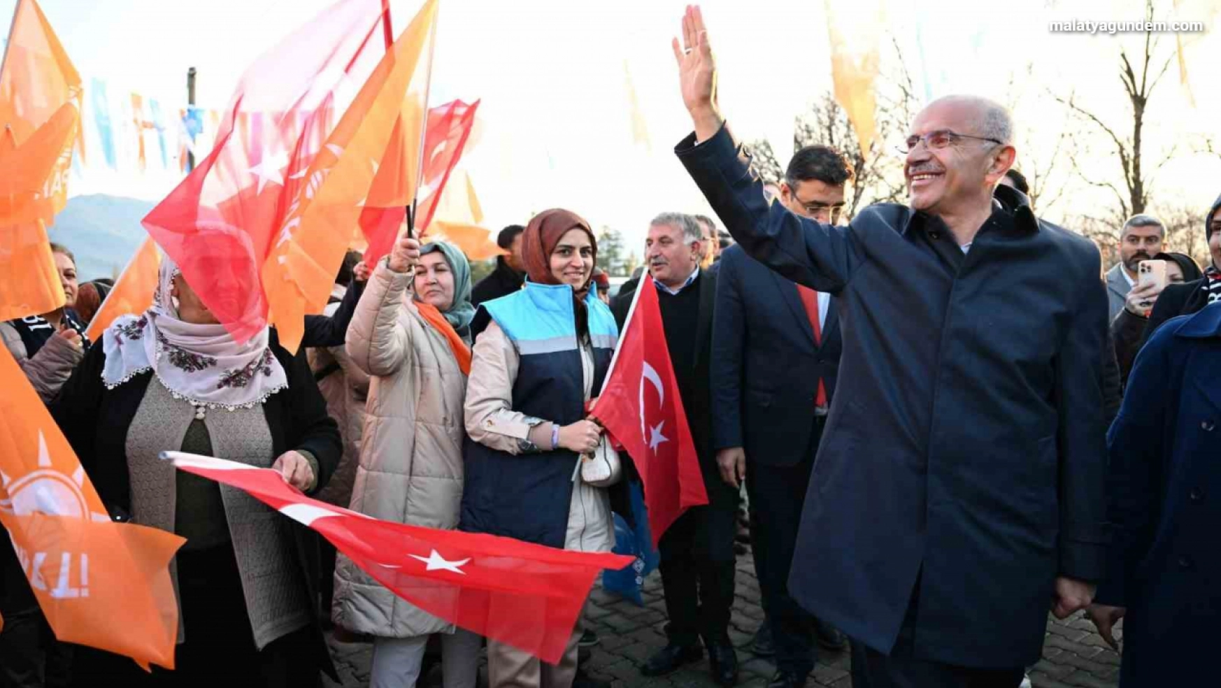 AK Parti Malatya Büyükşehir Adayı Sami Er'e Sürgü'de coşkulu karşılama