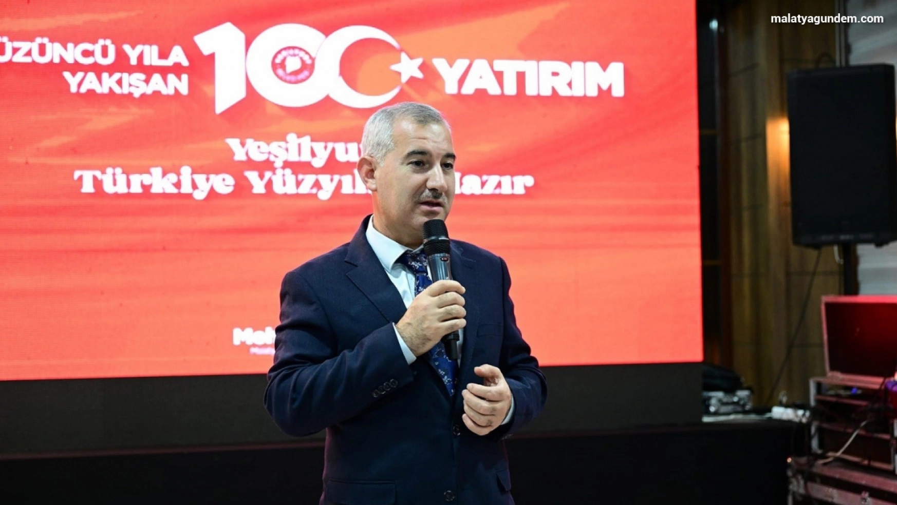 Başkan Çınar, spor camiasının temsilcilerine Yeşilyurt'taki spor yatırımlarını anlattı
