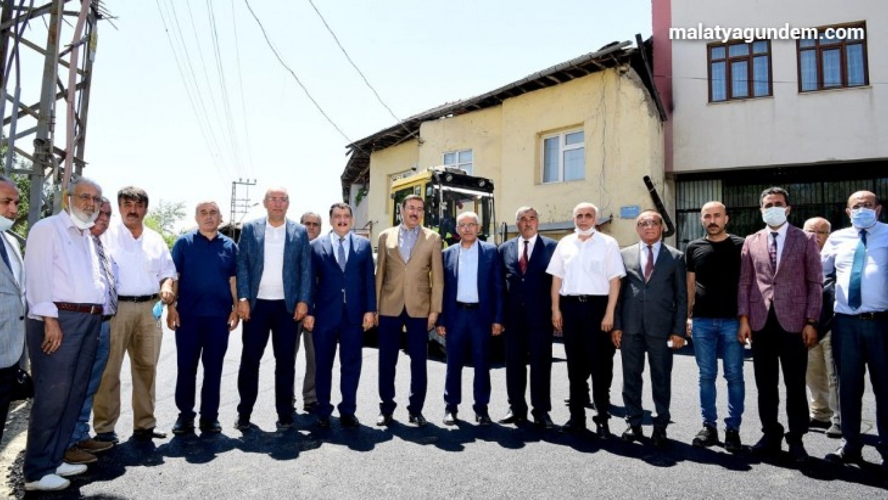 Başkan Gürkan, asfalt çalışmalarını inceledi