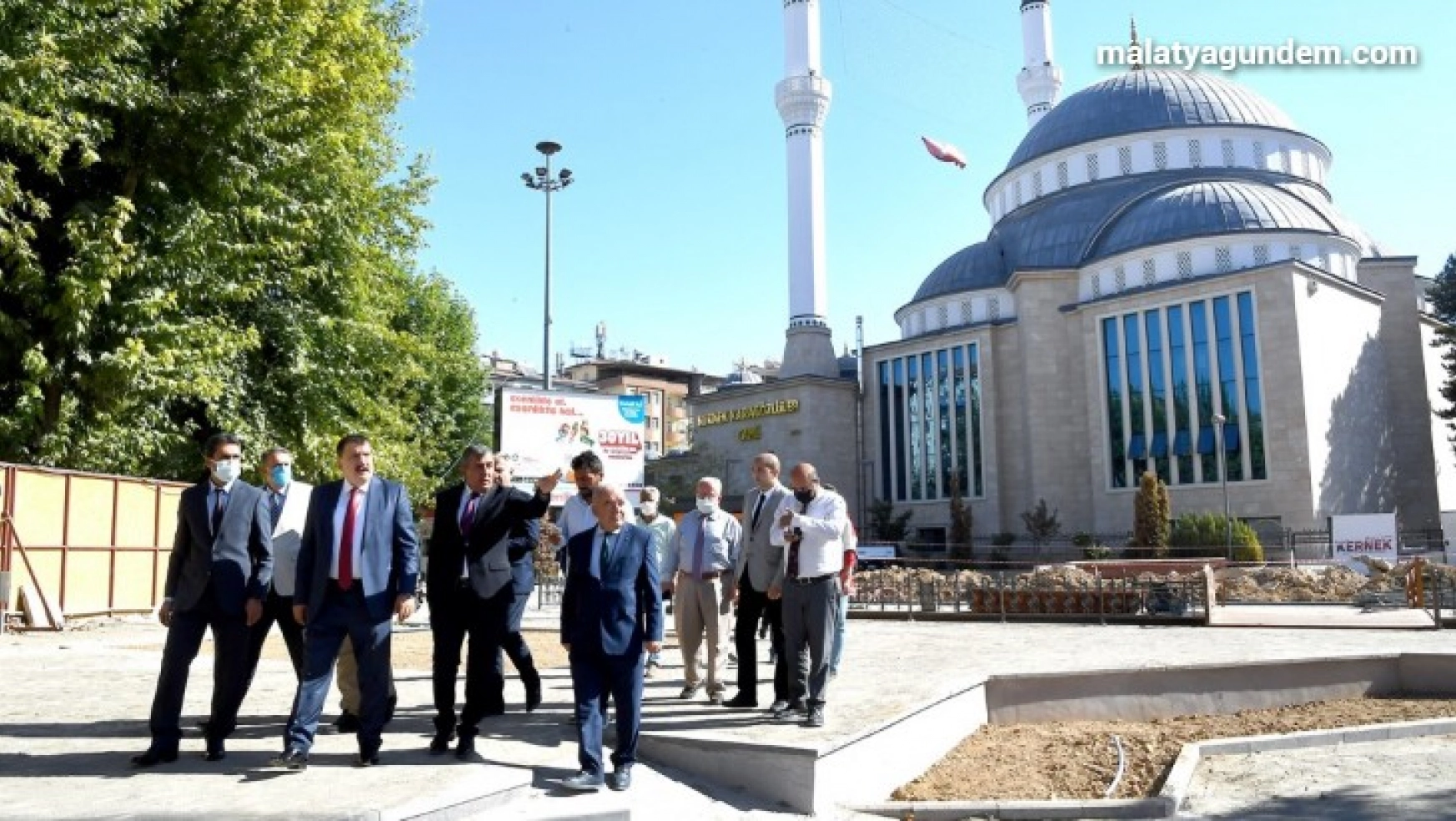 Başkan Gürkan, Kernek Meydanı'ndaki çalışmaları inceledi