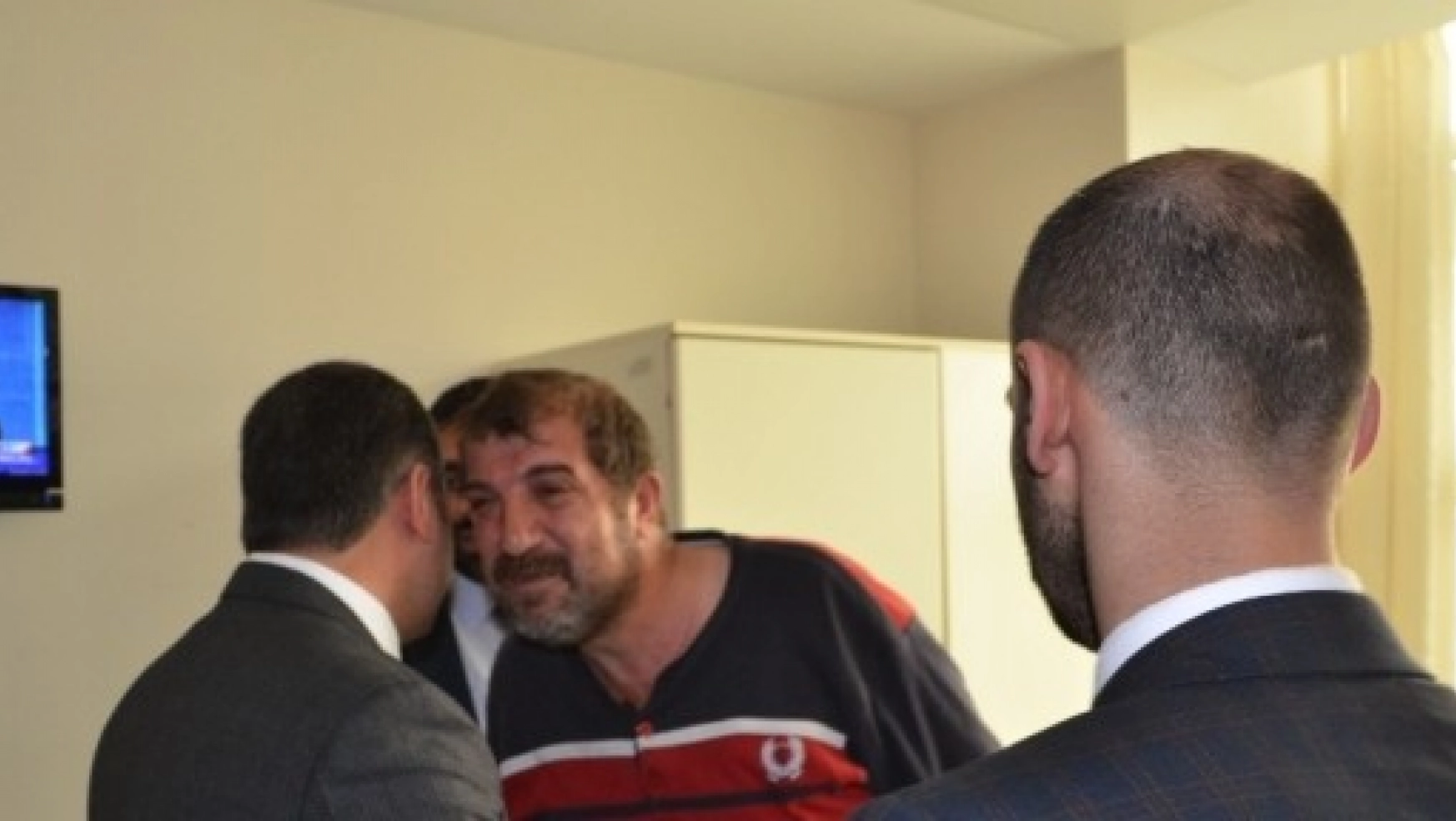 Başkan Avşar'dan Hastalara Moral Ziyareti