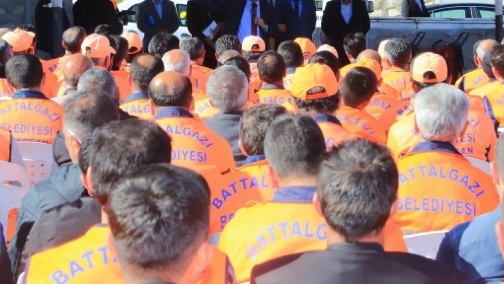 Başkan Gürkan Temizlik İşçileri İle Bir Araya Geldi