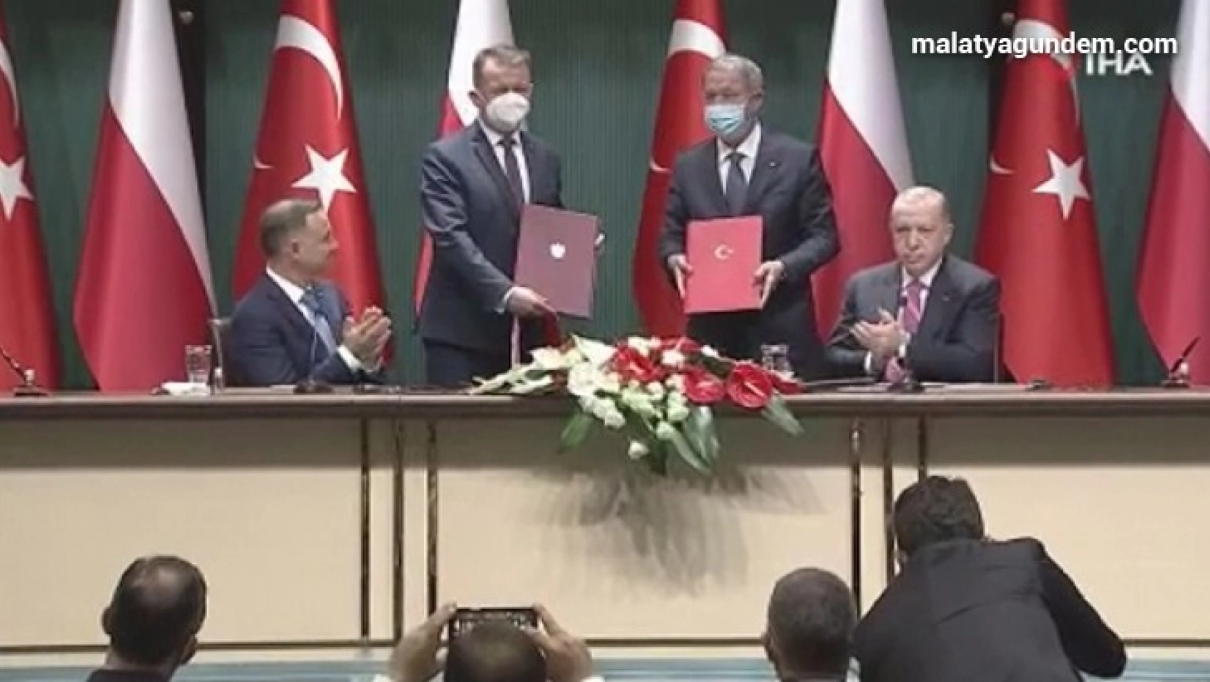 Cumhurbaşkanı Erdoğan: 'Türkiye ilk kez bir nato ülkesine siha satışı yapacak