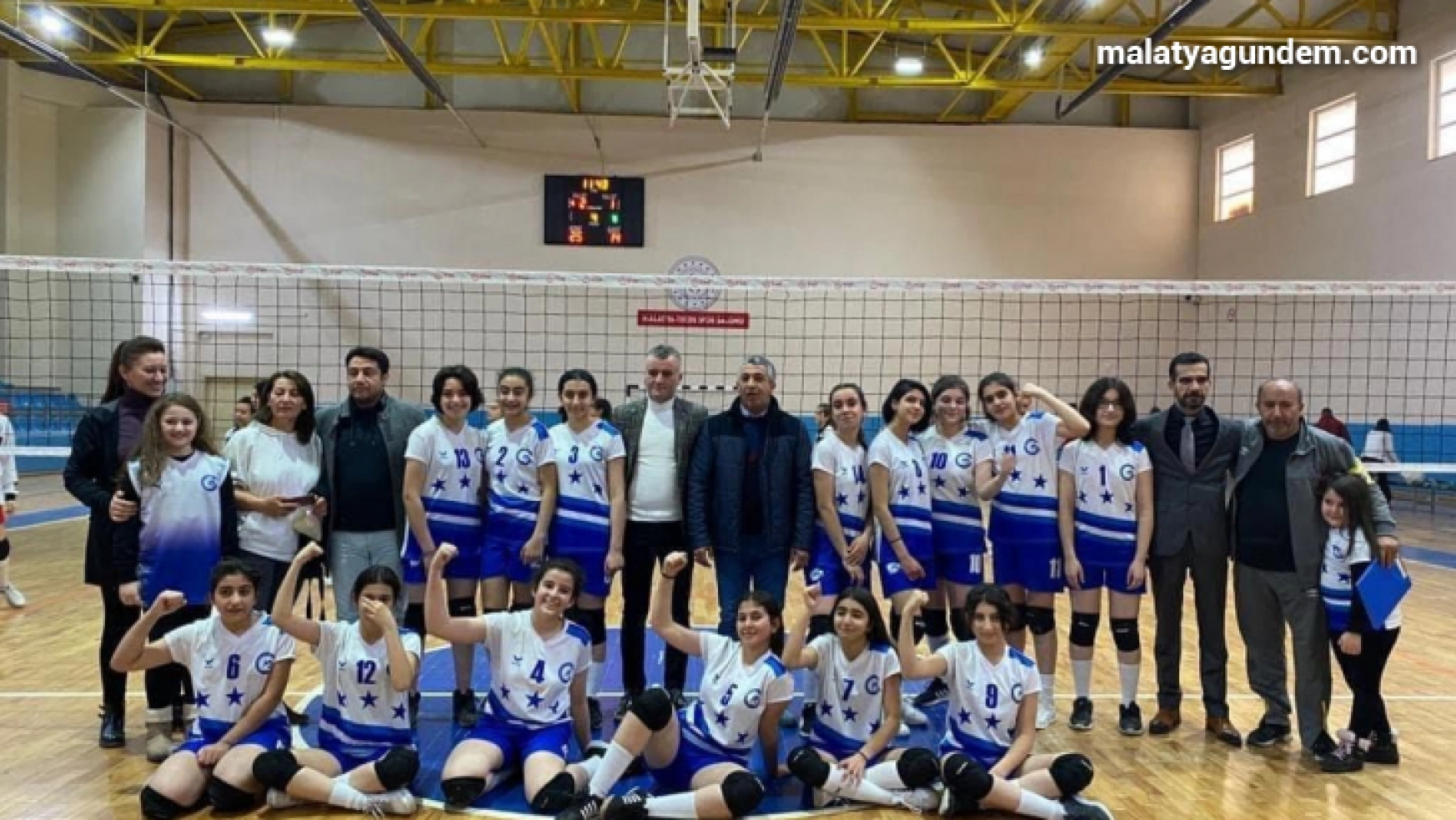 Genç voleybolcular, Türkiye yarı finaline çıktı