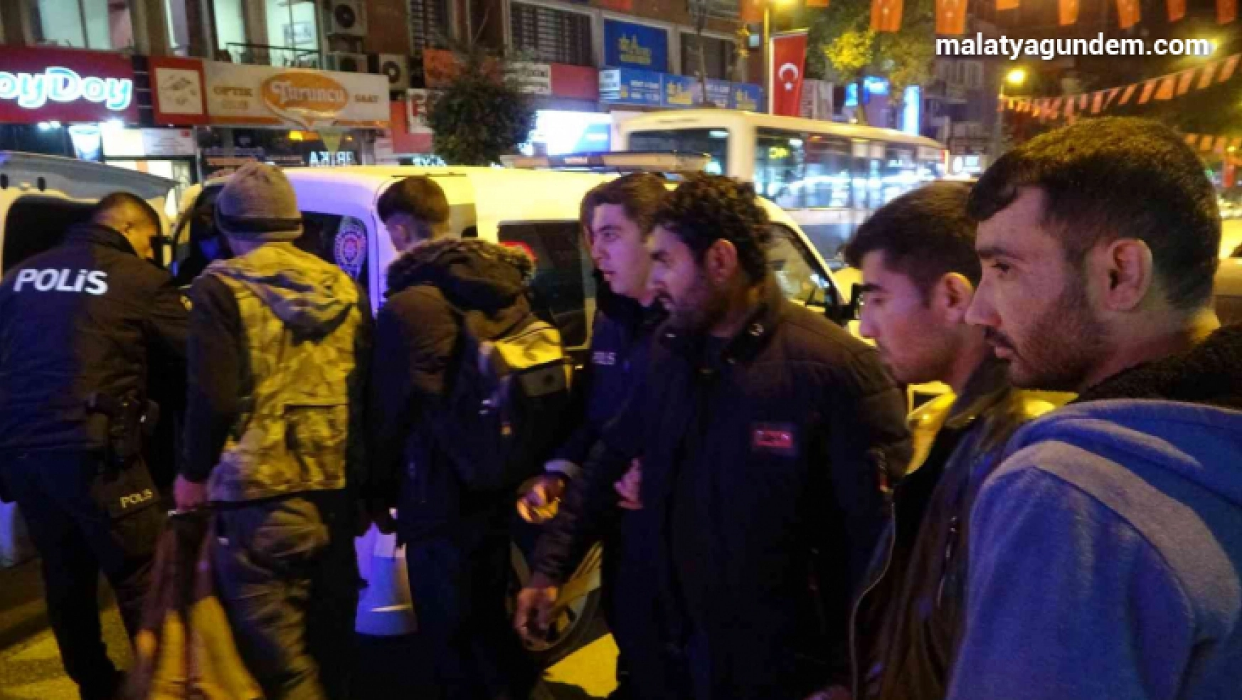 Malatya'da 11 düzensiz göçmen yakalandı