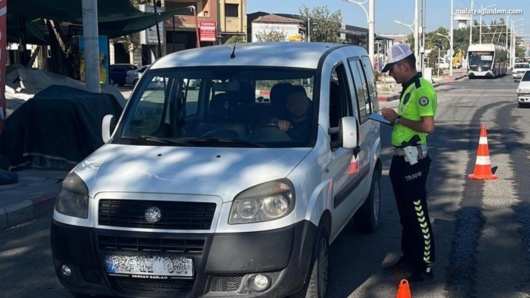 Malatya'da bir haftada 3 bin 896 sürücüye ceza