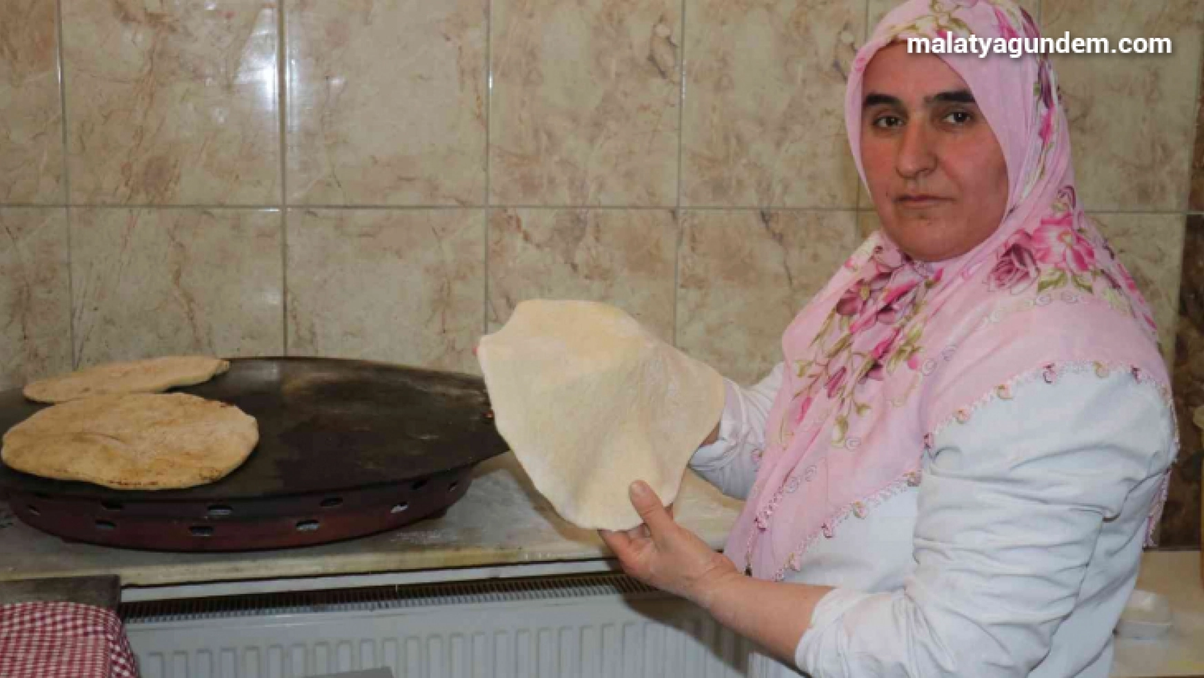 Malatya'da ekmeğin ustası Fatma abla