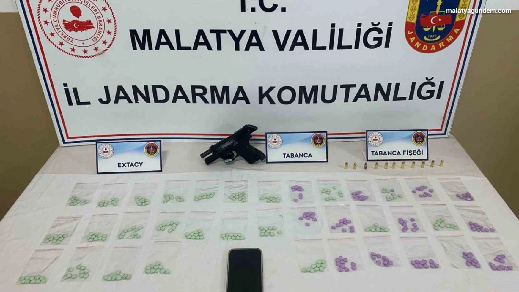 Malatya'da kaçakçılık operasyonları: 6 şahıs tutuklandı