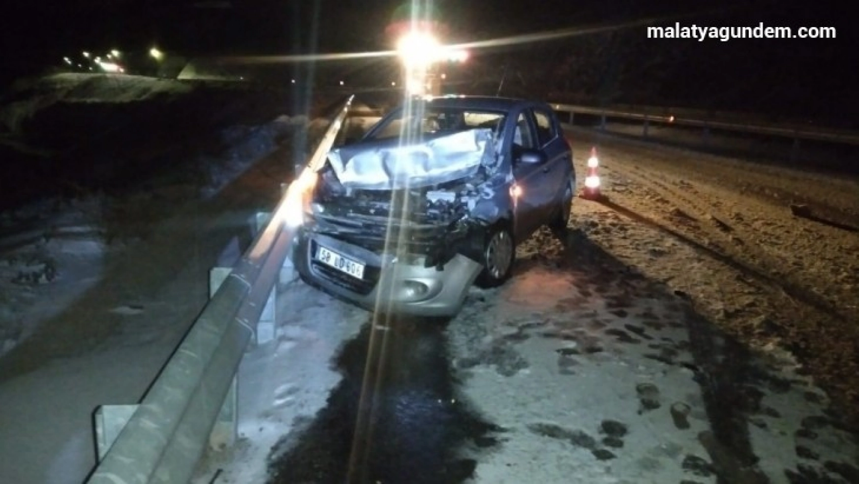 Malatya'da kar yağışı kazalara neden oldu