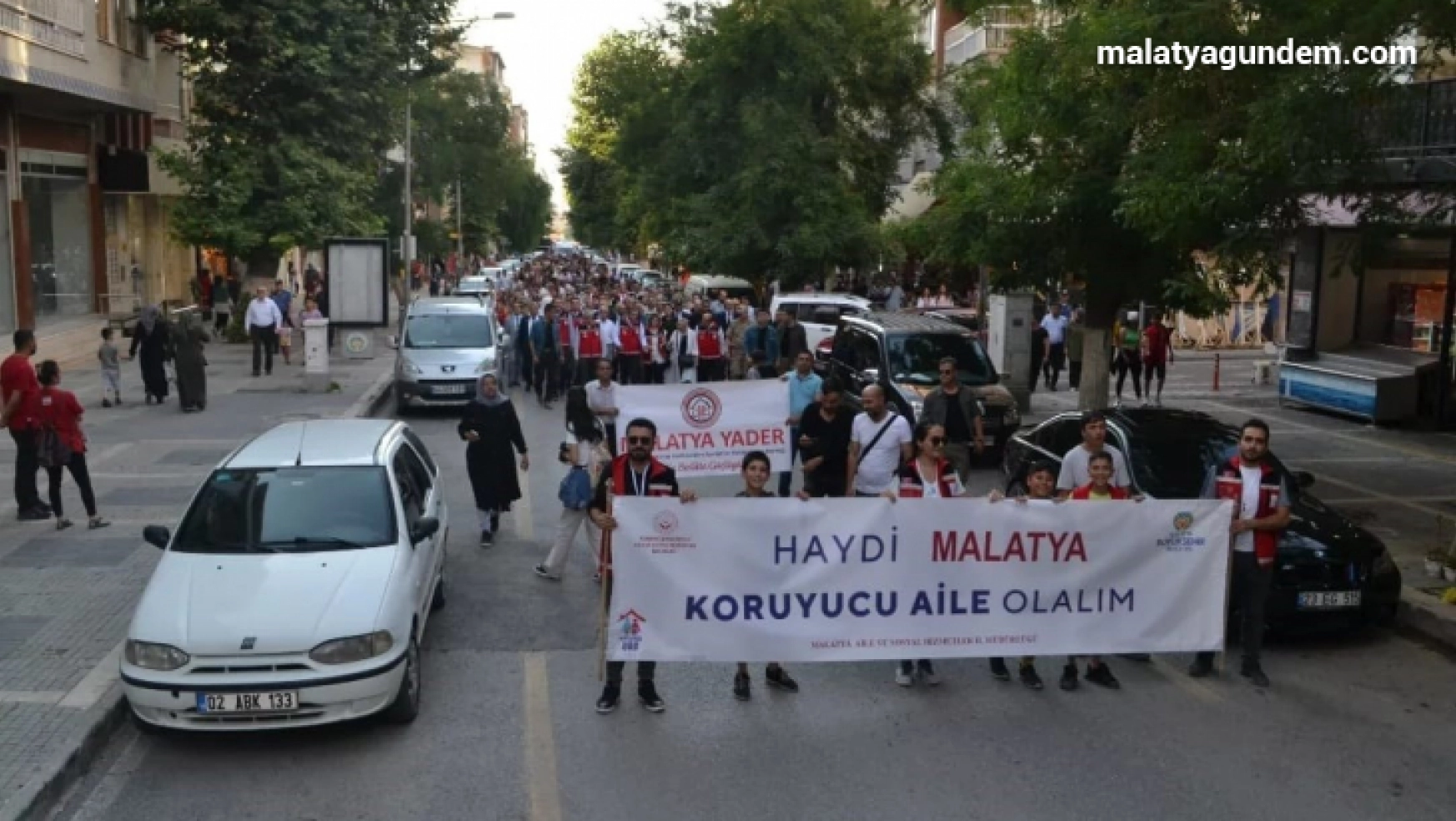 Malatya'da koruyucu aileler günlerini kutladı