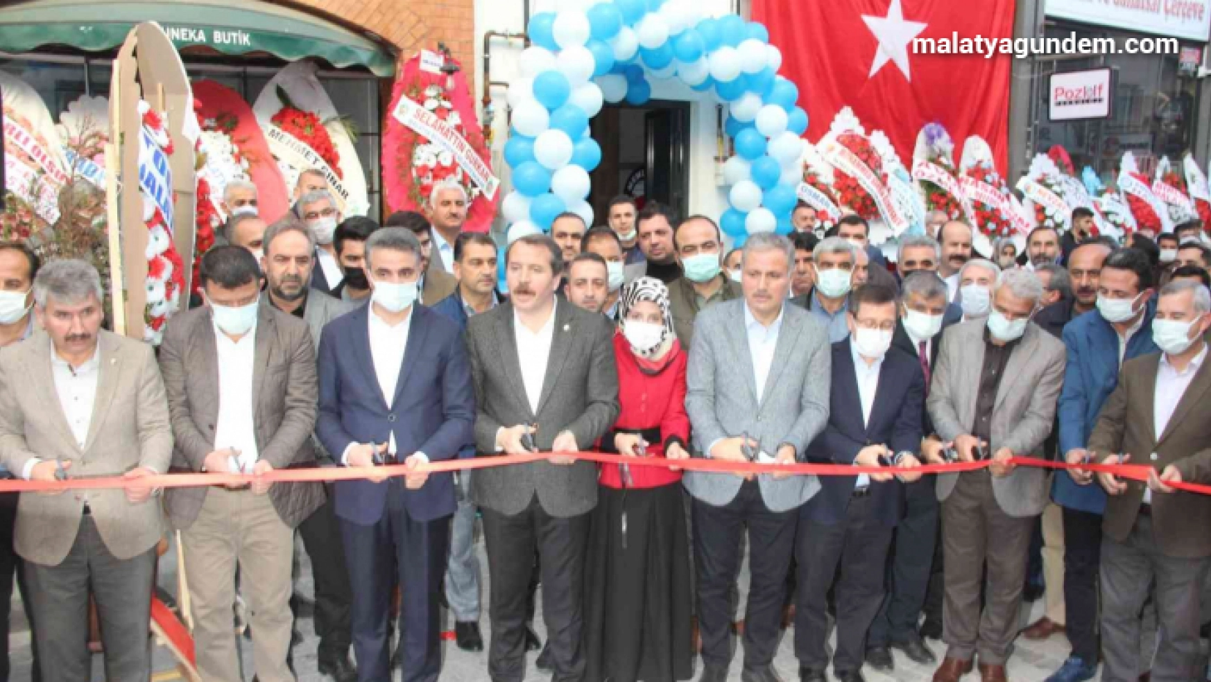 Malatya'da Memur-Sen'in yeni binası törenle hizmete açıldı