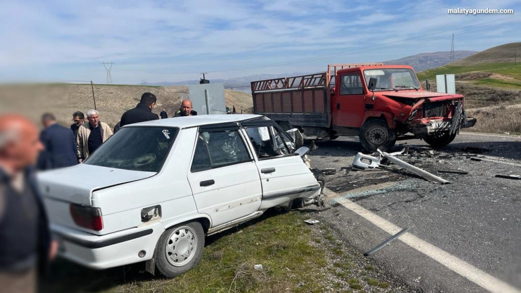 Malatya'da otomobil ile kamyonet çarpıştı: 1 ölü