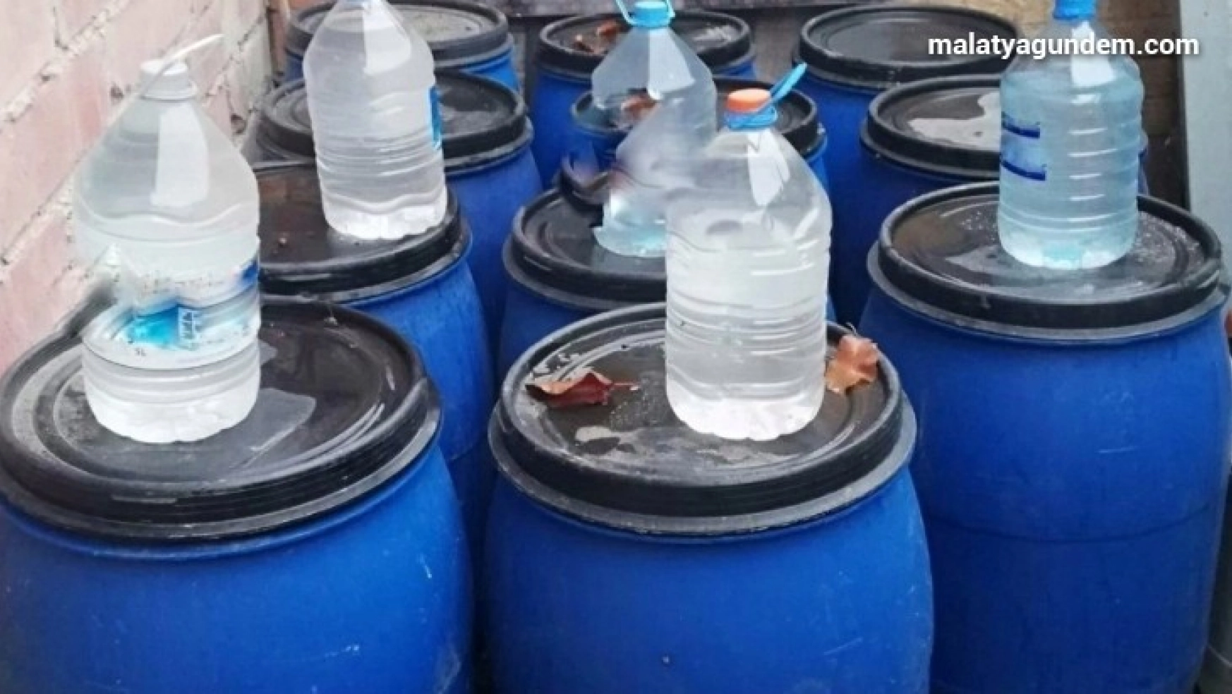Malatya'da sahte alkol imalathanesine baskın