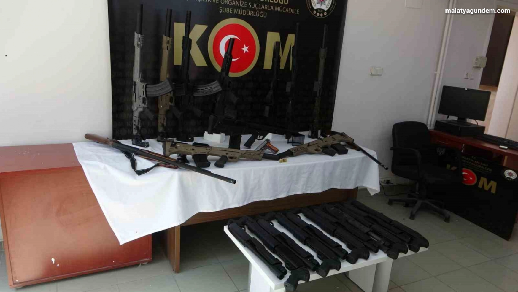 Malatya'da silah ve kaçakçılık operasyonu: 5 gözaltı