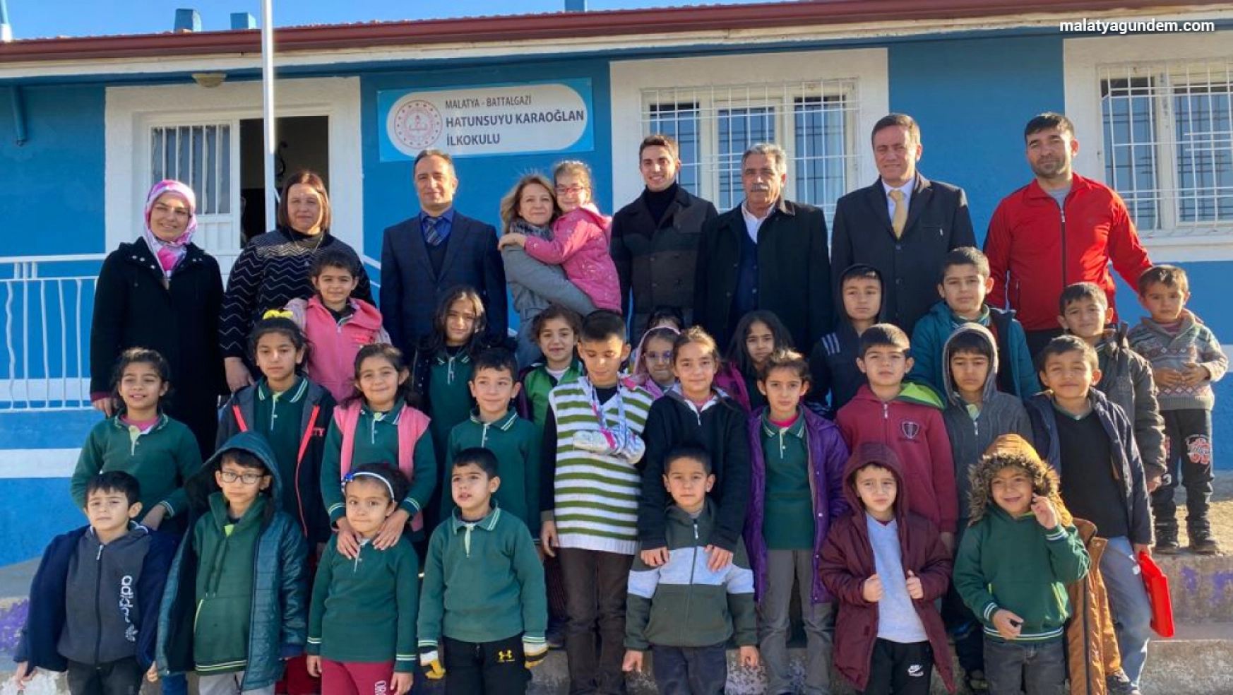 Malatya Gönül Elçileri Temsilcisi Ebru Şahin Köy Okullarını Ziyaret Etti