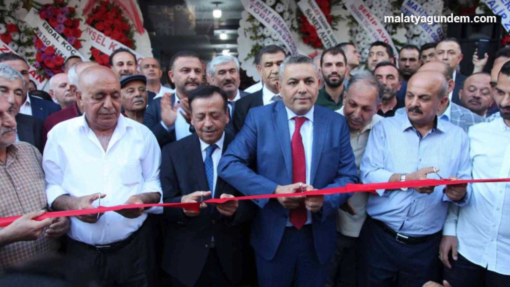MTSO Başkanı Sadıkoğlu'nun Seçim Ofisi açıldı