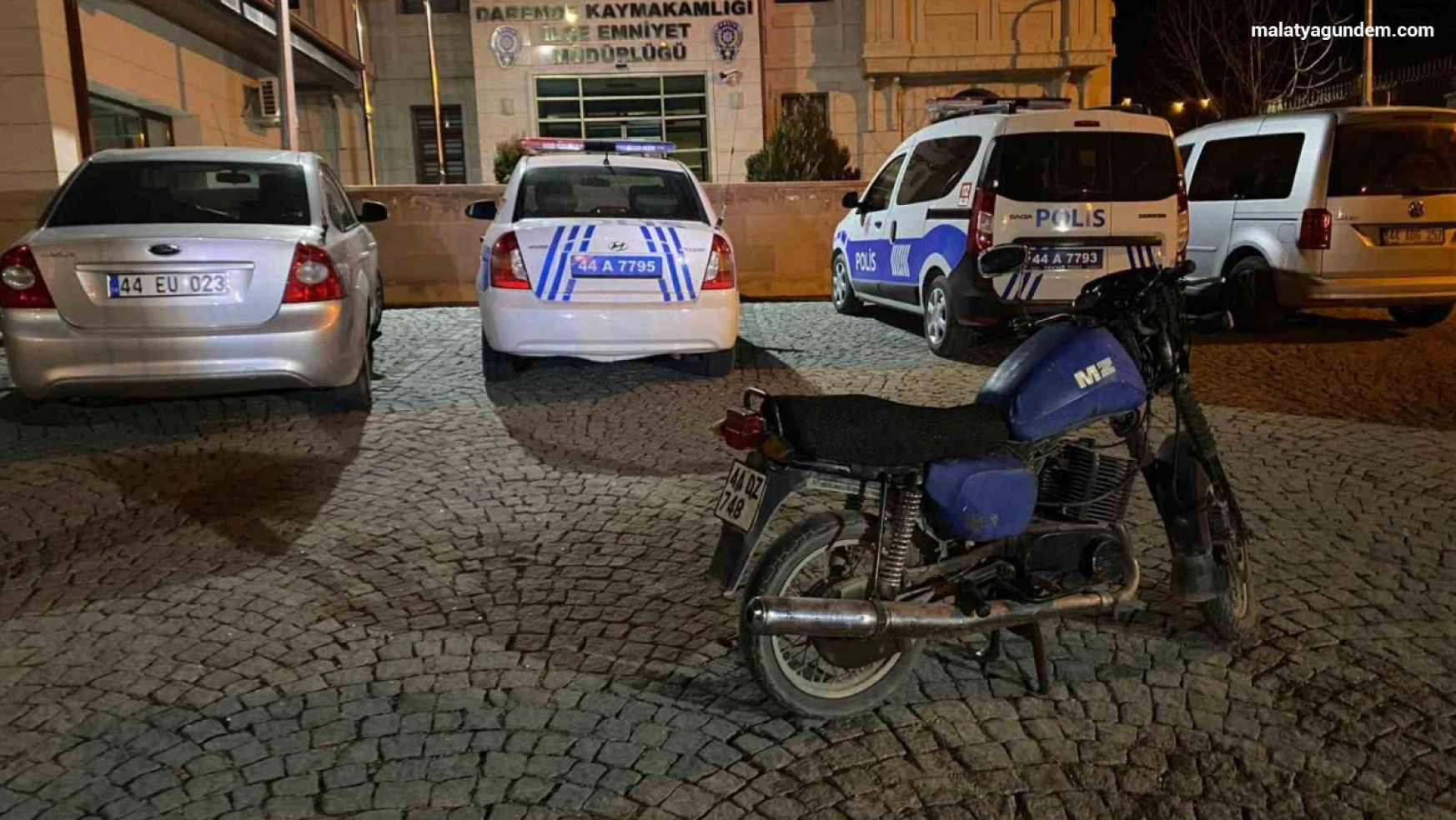 Polis motosiklet hırsızını 50 saatlik kamera kaydını inceleyerek buldu