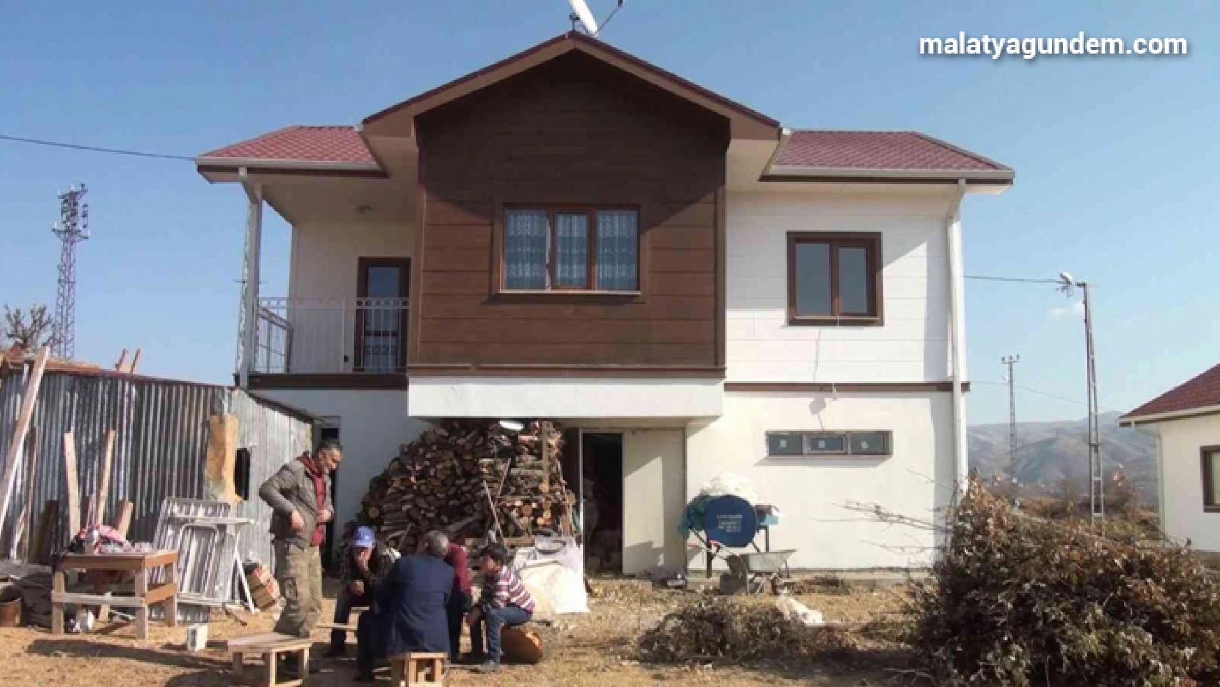 Pütürge'de deprem sonrası yeni konutlarda yaşam başladı