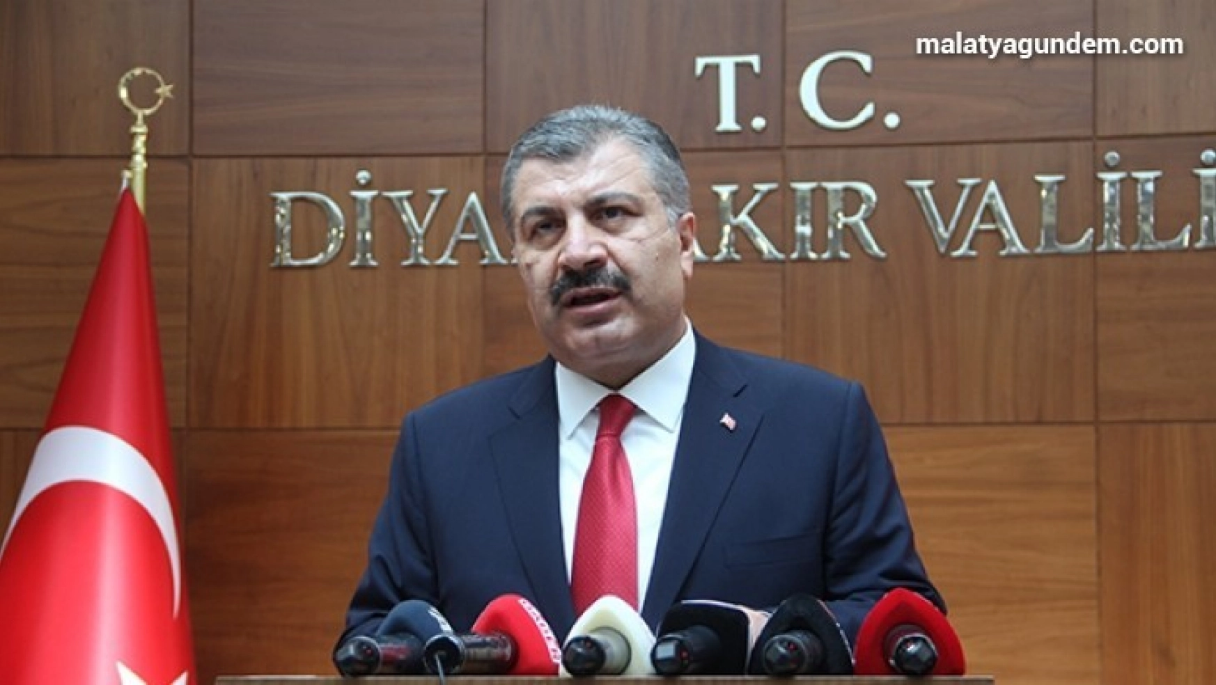 Sağlık Bakanı Koca'dan Diyarbakır'da flaş açıklamalar