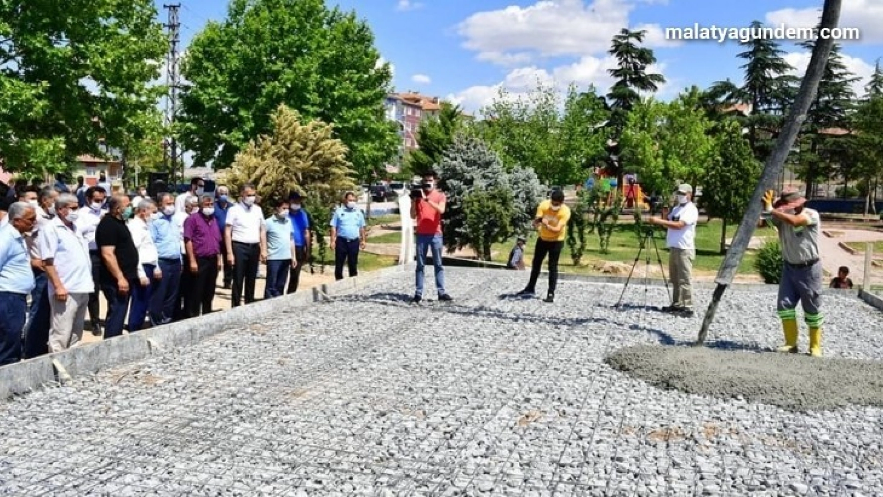 Yeşiltepe sosyal tesisleri ve halı saha projesinde temel atıldı